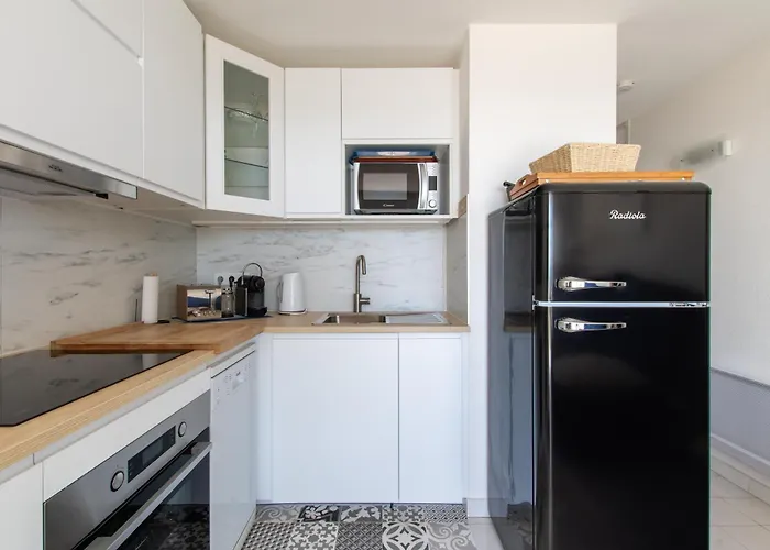 Appartement L'evasion Bleue * Wifi * Bord De * Piscine * *