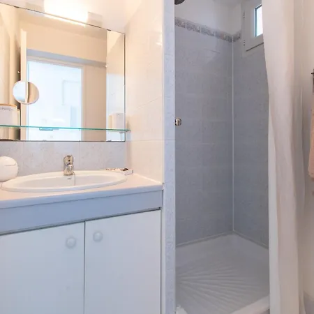 L'evasion Bleue * Wifi * Bord De * Piscine * Appartamento